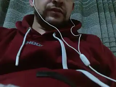 Snapshot of camiloking1720 chatting on December 2, 3:15 am camiloking1720 online show from December 2, 3:15 am