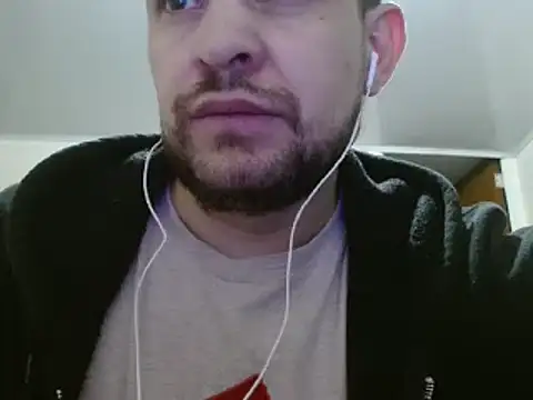 Snapshot of camiloking1720 chatting on December 3, 11:24 pm camiloking1720 online show from December 3, 11:24 pm