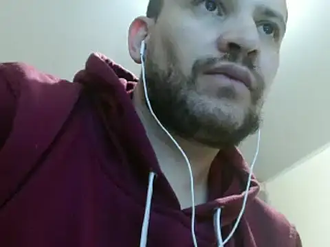 Snapshot of camiloking1720 chatting on January 18, 6:13 am camiloking1720 online show from January 18, 6:13 am