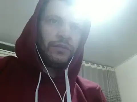 Snapshot of camiloking1720 chatting on January 26, 7:32 am camiloking1720 online show from January 26, 7:32 am