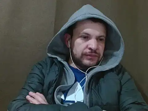 Snapshot of camiloking1720 chatting on February 7, 4:06 am camiloking1720 online show from February 7, 4:06 am