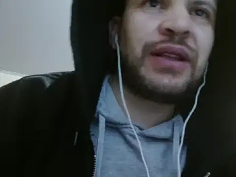 Snapshot of camiloking1720 chatting on February 19, 4:55 am camiloking1720 online show from February 19, 4:55 am