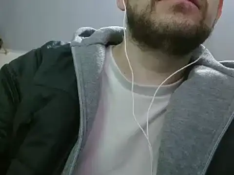 Snapshot of camiloking1720 chatting on February 23, 8:28 am camiloking1720 online show from February 23, 8:28 am