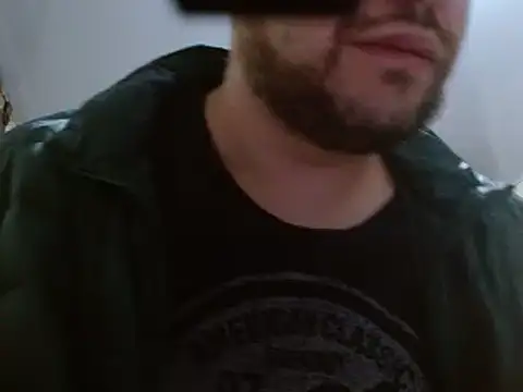 Snapshot of camiloking1720 chatting on February 28, 1:05 am camiloking1720 online show from February 28, 1:05 am