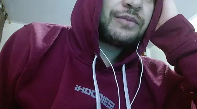 Snapshot of camiloking1720 chatting on March 14, 5:16 am camiloking1720 online show from March 14, 5:16 am