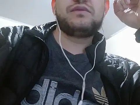 Snapshot of camiloking1720 chatting on September 11, 5:46 pm camiloking1720 online show from September 11, 5:46 pm