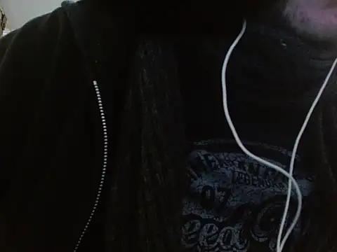 Snapshot of camiloking1720 chatting on October 10, 11:26 pm camiloking1720 online show from October 10, 11:26 pm