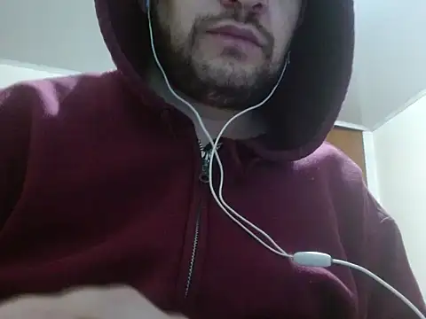 Snapshot of camiloking1720 chatting on October 16, 5:25 pm camiloking1720 online show from October 16, 5:25 pm