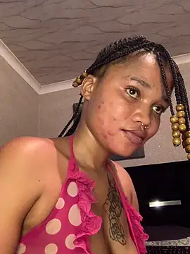 Snapshot of cardibabe chatting on February 10, 4:19 am cardibabe online show from February 10, 4:19 am