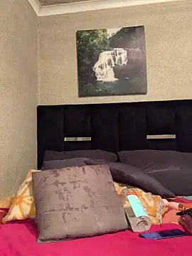 Snapshot of cardibabe chatting on February 26, 2:48 am cardibabe online show from February 26, 2:48 am