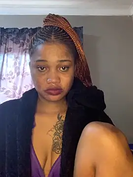 Snapshot of cardibabe chatting on September 10, 1:55 pm cardibabe online show from September 10, 1:55 pm