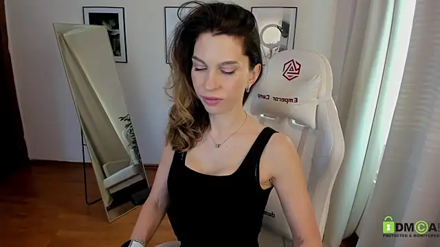 Selena Rase online show from February 7, 9:47 am