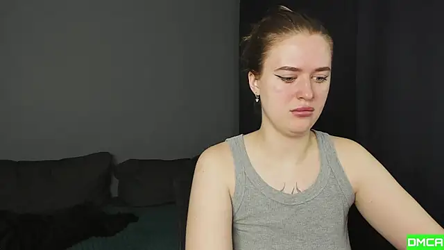 Snapshot of Pinku_kitsune chatting on November 28, 5:15 pm Pinku kitsune online show from November 28, 5:15 pm