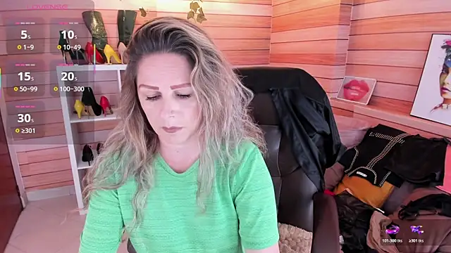 Victoria collins 1 online show from December 19, 12:34 pm