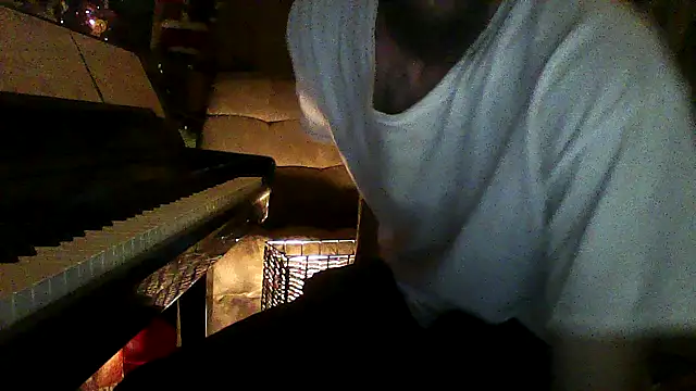 luke thighwalker2469 online show from November 11, 1:05 am