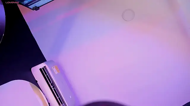 Snapshot of ALICEPOIXXXON chatting on February 8, 5:08 pm ALICEPOIXXXON online show from February 8, 5:08 pm