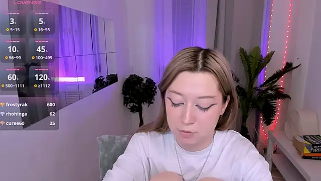SaintGirl online show from March 16, 3:04 am