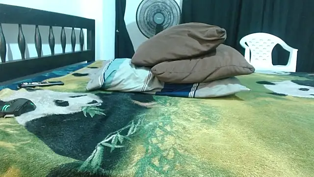 antony bigdick  online show from June 30, 3:18 am