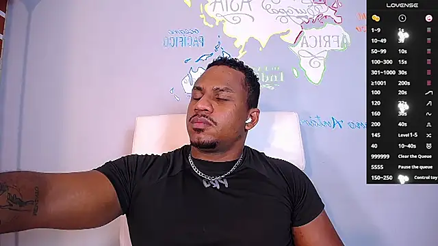 Snapshot of JhonBlacke chatting on January 18, 8:19 pm JhonBlacke online show from January 18, 8:19 pm