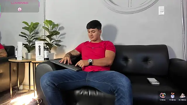 Cristopher strong online show from June 3, 1:46 pm