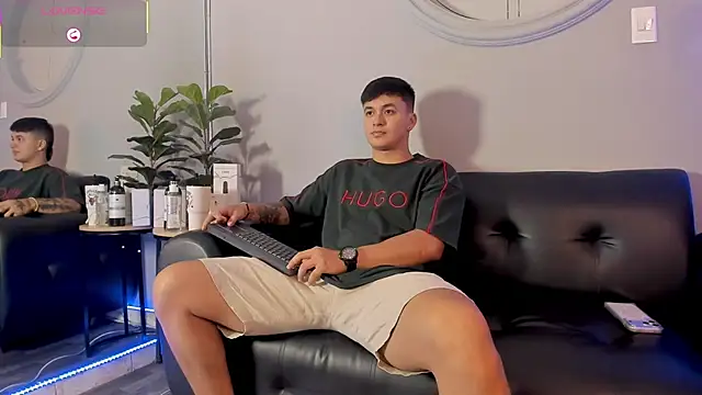Snapshot of Cristopher_strong chatting on July 12, 1:46 pm Cristopher strong online show from July 12, 1:46 pm