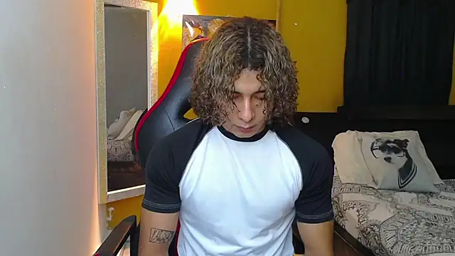 Demitryo online show from February 23, 2:51 am