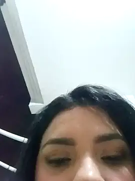 Snapshot of lolaa_staars chatting on December 20, 11:47 pm lolaa staars online show from December 20, 11:47 pm