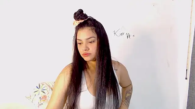 Snapshot of lolaa_staars chatting on March 15, 1:07 pm lolaa staars online show from March 15, 1:07 pm