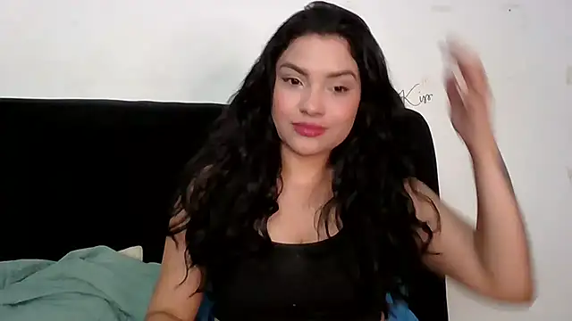 Snapshot of lolaa_staars chatting on October 8, 8:34 am lolaa staars online show from October 8, 8:34 am