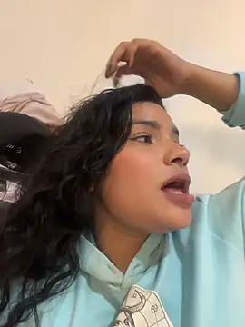 Snapshot of lolaa_staars chatting on October 25, 5:26 am lolaa staars online show from October 25, 5:26 am