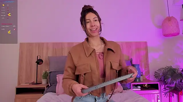 Snapshot of luna_willians chatting on October 6, 1:19 pm luna willians online show from October 6, 1:19 pm