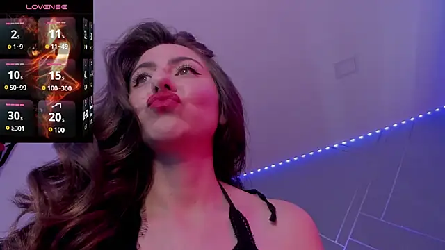 Ich Bin Julia online show from December 14, 4:42 pm