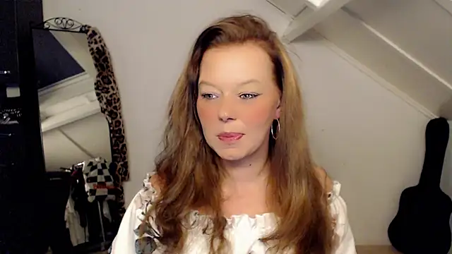 roxanna24 online show from March 14, 9:09 pm