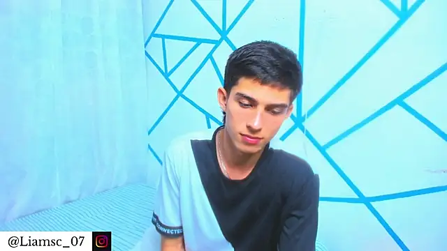 liam scott77 online show from November 14, 1:37 am