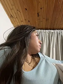 Snapshot of Barbielatinas chatting on December 18, 3:45 am Barbielatinas online show from December 18, 3:45 am