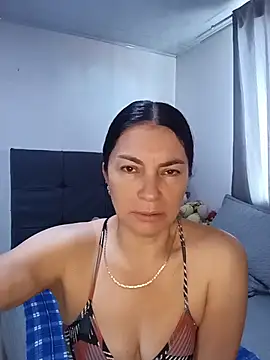 renata hot1 online show from June 19, 6:45 pm