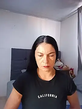 renata hot1 online show from June 23, 9:24 pm