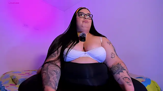 Snapshot of Apriilpeach_ chatting on November 2, 10:56 pm Apriilpeach online show from November 2, 10:56 pm