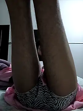Hornylarka1 online show from July 7, 9:52 pm