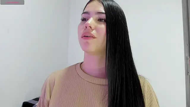 Snapshot of Natasha_su_ chatting on February 11, 4:01 am Natasha su online show from February 11, 4:01 am