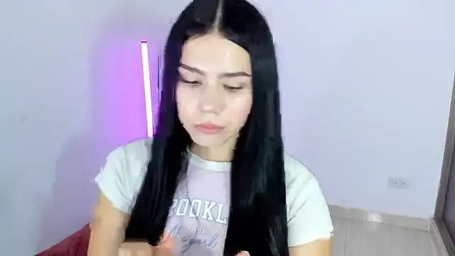 Snapshot of Natasha_su_ chatting on October 14, 10:10 pm Natasha su online show from October 14, 10:10 pm