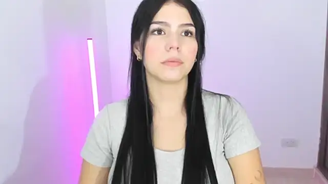 Snapshot of Natasha_su_ chatting on November 18, 8:13 pm Natasha su online show from November 18, 8:13 pm