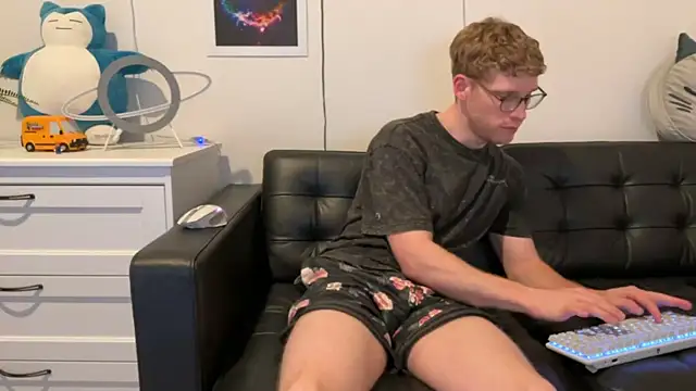 BlueEyedTallGuy94 online show from January 9, 4:52 am