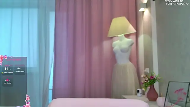 b4by LoL1 online show from September 26, 4:49 am