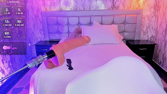 Snapshot of LYEN_RAE chatting on January 3, 2:10 am LYEN RAE online show from January 3, 2:10 am