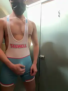 Snapshot of TheDarkPrixBoy chatting on April 12, 7:02 am TheDarkPrixBoy online show from April 12, 7:02 am