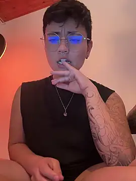 Snapshot of Ashley_Chriss chatting on January 7, 5:33 am Ashley Chriss online show from January 7, 5:33 am