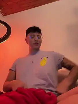 Snapshot of Ashley_Chriss chatting on January 11, 3:02 am Ashley Chriss online show from January 11, 3:02 am