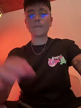 Snapshot of Ashley_Chriss chatting on January 12, 7:11 am Ashley Chriss online show from January 12, 7:11 am