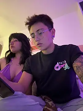 Snapshot of Ashley_Chriss chatting on September 21, 11:39 pm Ashley Chriss online show from September 21, 11:39 pm